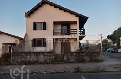 Casa com 4 quartos à venda na avenida monte carlo, 153, vila monte carlo, cachoeirinha, 265 m2 por r$ 699.000