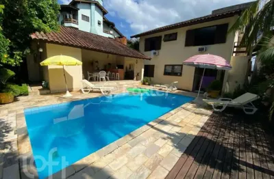 Casa com 3 quartos à venda na rua joão carvalho, 223, agronômica, florianópolis, 163 m2 por r$ 3.100.000