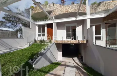 Casa com 3 quartos à venda na rua amélia pinguella bonatto, 95, são luiz, caxias do sul, 195 m2 por r$ 750.000