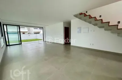 Casa com 3 quartos à venda na rodovia doutor antônio luiz moura gonzaga, 3156, rio tavares, florianópolis, 197 m2 por r$ 1.890.000