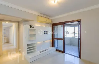 Apartamento com 2 quartos à venda na rua anita garibaldi, 86, centro, canoas, 86 m2 por r$ 399.000