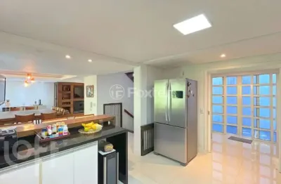 Casa em condomínio fechado com 4 quartos à venda na avenida coronel marcos, 550, pedra redonda, porto alegre, 297 m2 por r$ 980.000