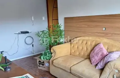 Apartamento com 2 quartos à venda na rua doutor sebastião leão, 321, azenha, porto alegre, 68 m2 por r$ 380.000