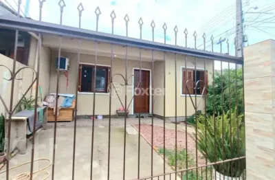 Casa com 2 quartos à venda na rua antônio ribeiro messias, 97, hípica, porto alegre, 75 m2 por r$ 250.000