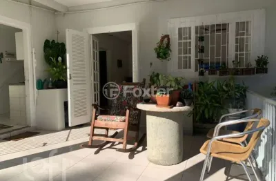 Casa com 2 quartos à venda na rua juvan rocha, 440, agronômica, florianópolis, 168 m2 por r$ 600.000