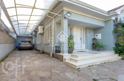 Casa com 3 quartos à venda na rua onze de agosto, 110, são joão, porto alegre, 195 m2 por r$ 1.090.000