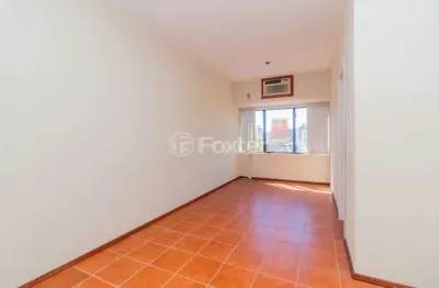 Sala comercial com 1 sala à venda na rua general souza doca, 71, petrópolis, porto alegre, 29 m2 por r$ 145.000