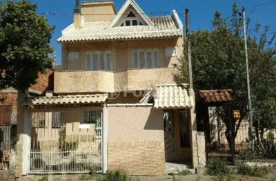 Casa com 4 quartos à venda na rua querubim costa, 113, coronel aparício borges, porto alegre, 250 m2 por r$ 554.000