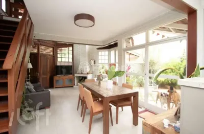 Casa com 4 quartos à venda na rua liberato carioni, 247, lagoa da conceição, florianópolis, 160 m2 por r$ 3.000.000