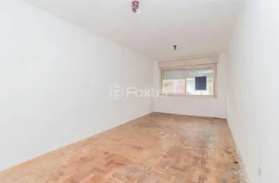 Sala comercial com 1 sala à venda na rua bezerra de menezes, 87, passo da areia, porto alegre, 30 m2 por r$ 70.000