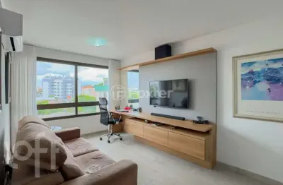 Apartamento com 1 quarto à venda na rua doutor joão simplício alves de carvalho, 371, vila ipiranga, porto alegre, 43 m2 por r$ 405.000