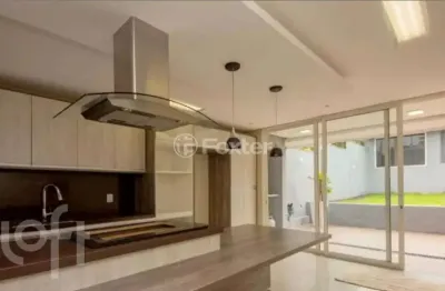 Casa com 4 quartos à venda na rua engenheiro walter boehl, 448, vila ipiranga, porto alegre, 200 m2 por r$ 1.699.000