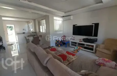 Casa com 3 quartos à venda na rua walbug scheffel, 72, hamburgo velho, novo hamburgo, 158 m2 por r$ 465.000
