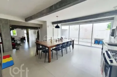 Casa com 3 quartos à venda na rua comendador albino cunha, 261, cristo redentor, porto alegre, 240 m2 por r$ 1.100.000