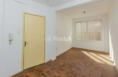 Kitnet / stúdio à venda na rua coronel vicente, 444, centro histórico, porto alegre, 21 m2 por r$ 130.000