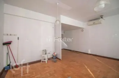 Apartamento com 2 quartos à venda na rua dos andradas, 1814, centro histórico, porto alegre, 78 m2 por r$ 150.000
