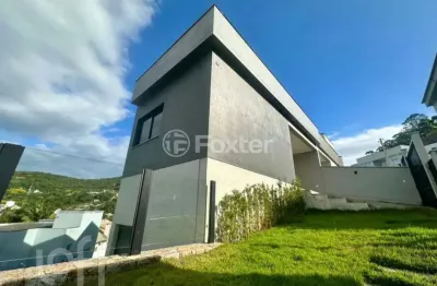 Casa com 3 quartos à venda na rua acelon eduardo da silva, 237, córrego grande, florianópolis, 139 m2 por r$ 1.500.000