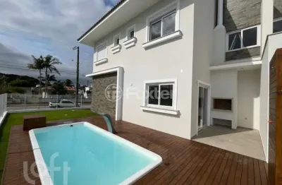 Casa com 3 quartos à venda na avenida das acácias, 501, daniela, florianópolis, 199 m2 por r$ 1.850.000