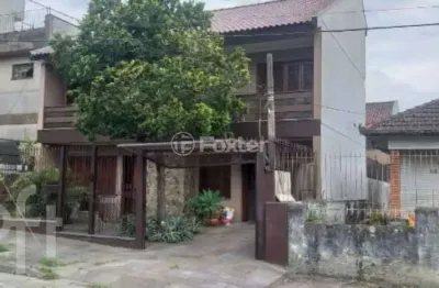 Casa com 3 quartos à venda na travessa lençóis, 68, vila ipiranga, porto alegre, 300 m2 por r$ 1.500.000