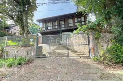 Casa com 3 quartos à venda na rua charruas, 59, espírito santo, porto alegre, 176 m2 por r$ 750.000