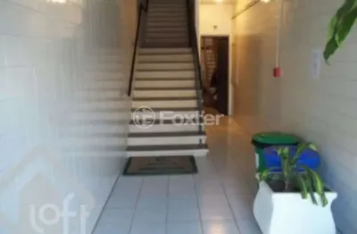 Apartamento com 2 quartos à venda na avenida farrapos, 925, floresta, porto alegre, 60 m2 por r$ 160.000