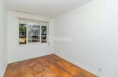 Apartamento com 3 quartos à venda na rua riveira, 645, petrópolis, porto alegre, 63 m2 por r$ 240.000