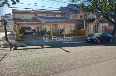 Casa com 3 quartos à venda na rua adda mascarenhas de moraes, 901, jardim itu sabará, porto alegre, 201 m2 por r$ 1.450.000