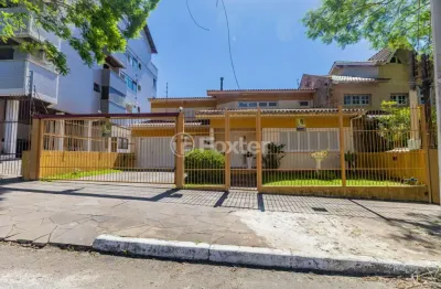 Casa com 3 quartos à venda na rua adda mascarenhas de moraes, 901, jardim itu sabará, porto alegre, 201 m2 por r$ 1.200.000