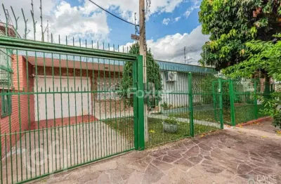 Casa com 3 quartos à venda na travessa porto príncipe, 26, jardim lindóia, porto alegre, 180 m2 por r$ 699.000