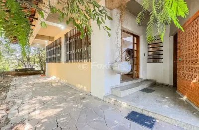 Casa com 4 quartos à venda na avenida benno mentz, 782, vila ipiranga, porto alegre, 340 m2 por r$ 789.900