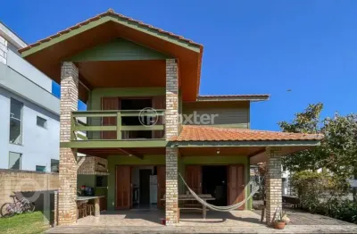Casa com 2 quartos à venda na rua cavalo marinho, 87, campeche, florianópolis, 146 m2 por r$ 1.980.000
