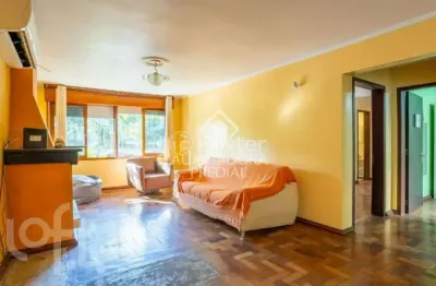 Casa com 7 quartos à venda na rua das caravelas, 243, vila ipiranga, porto alegre, 250 m2 por r$ 1.200.000