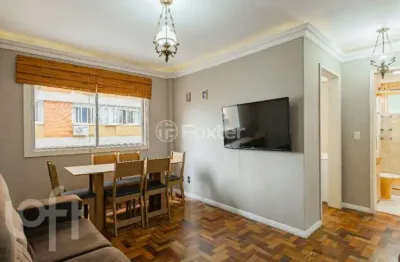 Apartamento com 2 quartos à venda na avenida independência, 562, independência, porto alegre, 55 m2 por r$ 325.000