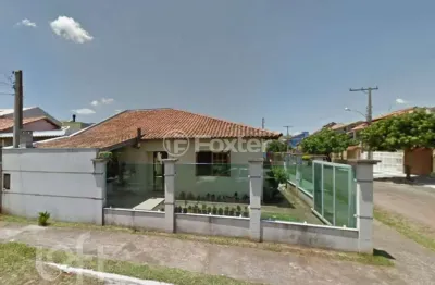Casa com 2 quartos à venda na rua montana, 11, mato grande, canoas, 88 m2 por r$ 300.000