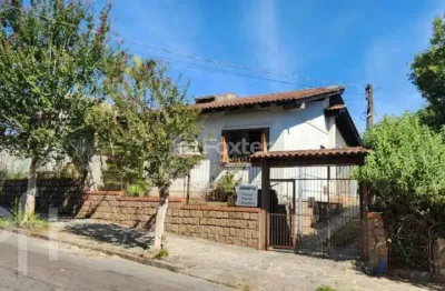 Casa com 3 quartos à venda na rua atílio supertti, 287, vila nova, porto alegre, 198 m2 por r$ 750.000