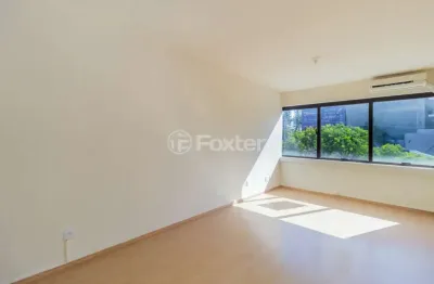 Sala comercial com 1 sala à venda na rua barão de cerro largo, 11, menino deus, porto alegre, 24 m2 por r$ 125.000
