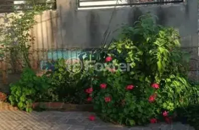 Casa com 2 quartos à venda na avenida são sebastião, 107, nonoai, porto alegre, 240 m2 por r$ 470.000