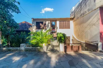 Casa com 3 quartos à venda na rua dário totta, 116, teresópolis, porto alegre, 169 m2 por r$ 450.000