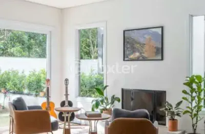 Casa em condomínio fechado com 3 quartos à venda na rua doutor ney de castilhos ferreira, 300, pedra redonda, porto alegre, 382 m2 por r$ 2.400.000