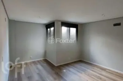 Casa com 3 quartos à venda na rua general gomes carneiro, 18, medianeira, porto alegre, 96 m2 por r$ 525.000