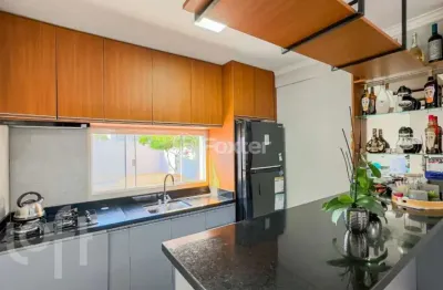 Casa com 2 quartos à venda na Rua Coronel João Pacheco de Freitas, 390, Jardim Itu Sabará, Porto Alegre, 101 m2 por R$ 665.000