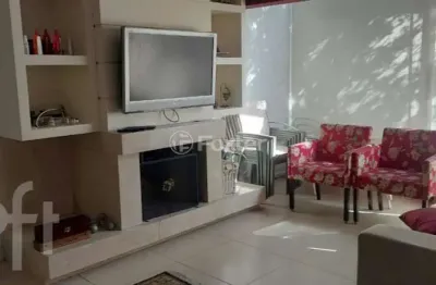 Casa com 3 quartos à venda na rua campos elíseos, 78, glória, porto alegre, 180 m2 por r$ 1.500.000