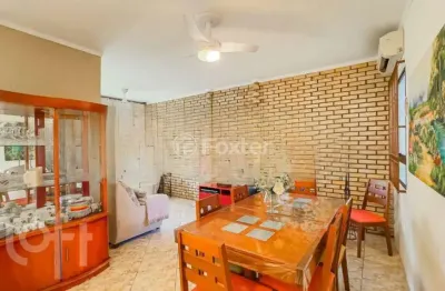 Casa com 4 quartos à venda na rua doutor galdino nunes vieira, 306, jardim itu sabará, porto alegre, 153 m2 por r$ 840.000