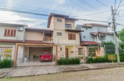 Casa com 3 quartos à venda na rua luiz delfino, 109, espírito santo, porto alegre, 182 m2 por r$ 850.000