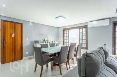 Casa com 3 quartos à venda na rua canavieiras, 98, vila ipiranga, porto alegre, 270 m2 por r$ 950.000