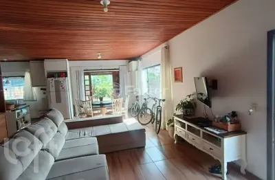 Casa com 3 quartos à venda na rua leonel pereira, 1212, cachoeira do bom jesus, florianópolis, 148 m2 por r$ 1.596.000