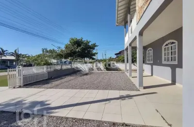 Casa com 5 quartos à venda na rua dante sanfelice, 502, pinheira, palhoça, 180 m2 por r$ 875.000