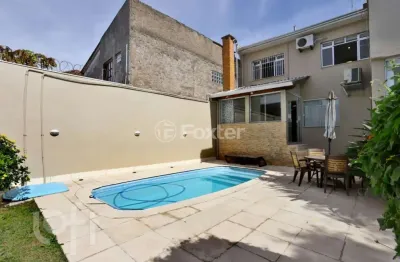 Casa com 3 quartos à venda na rua arnaldo ballve, 594, jardim itu sabará, porto alegre, 360 m2 por r$ 840.000