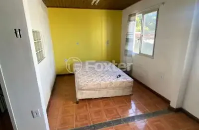 Casa com 5 quartos à venda na rua itacurubi, 35, vila nova, porto alegre, 100 m2 por r$ 330.000