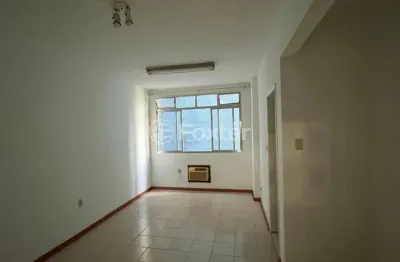 Sala comercial com 1 sala à venda na avenida alberto bins, 362, centro histórico, porto alegre, 22 m2 por r$ 70.000